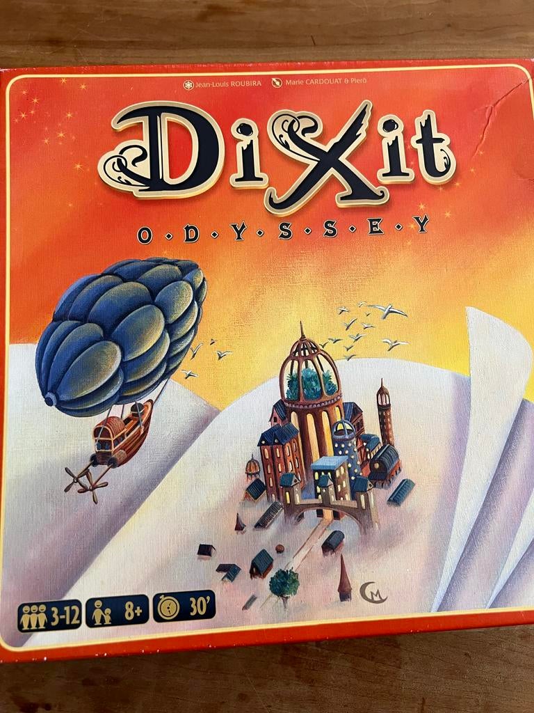 Dixit Odyssey Bordspel - Zo goed als nieuw, nooit gebruikt, Hobby en Vrije tijd, Gezelschapsspellen | Bordspellen, Vijf spelers of meer