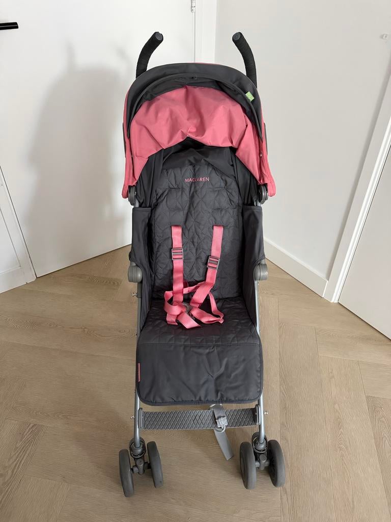 Maclaren Quest buggy grijs met roze, Ophalen, Gebruikt, Maclaren, Verstelbare rugleuning