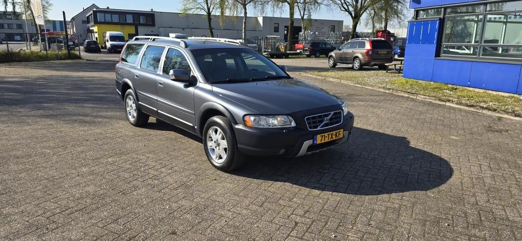 Volvo XC70 2.5 T AWD Lage km stand! garantie!, Auto's, Volvo, Bedrijf, XC70, 4x4, ABS, Airbags, Airconditioning, Android Auto