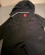 Nike tech vest en broek kindermaat L, Ophalen of Verzenden, Zo goed als nieuw, Jongen of Meisje, Trui of Vest