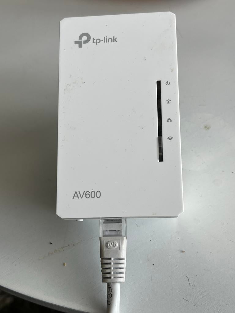 TP-Link AV600 Powerline Adapter, Ophalen of Verzenden, Zo goed als nieuw