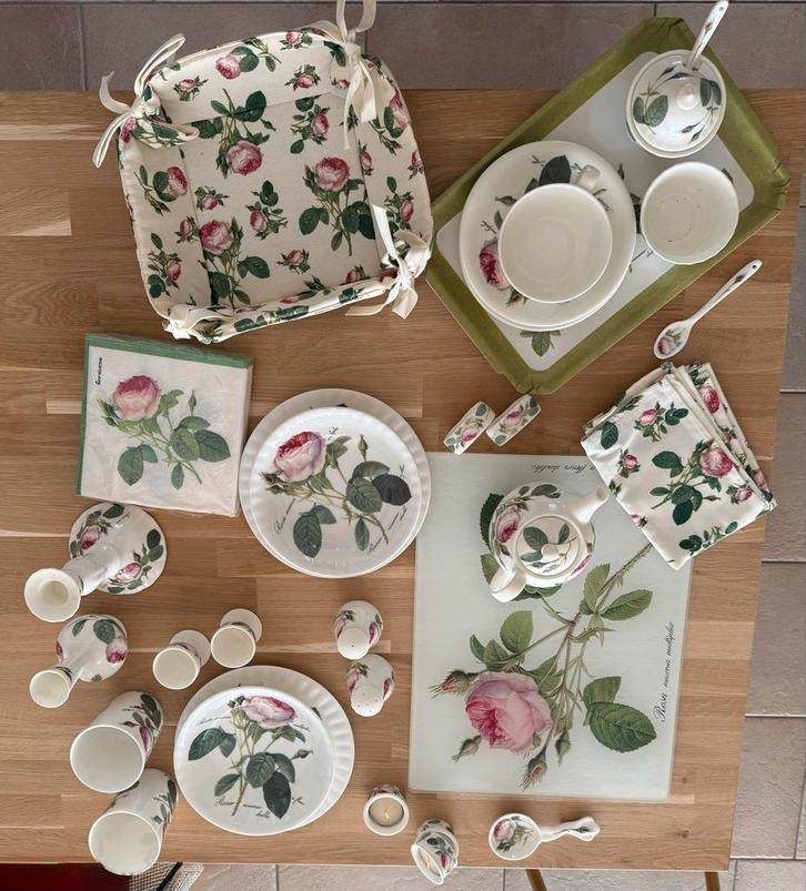 🌸 Roy Kirkham ~ Redouté Roses servies, Huis en Inrichting, Keuken | Servies, Gebruikt, Compleet servies, Overige stijlen, Porselein