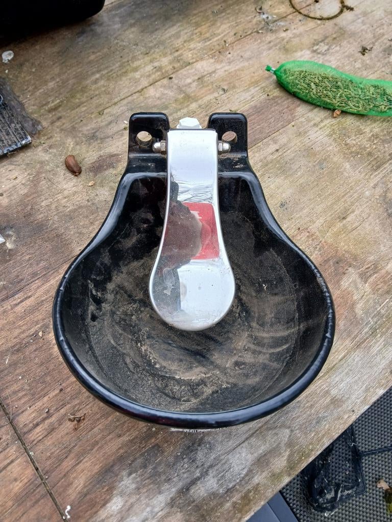 Automatische drinkbak, Dieren en Toebehoren, Ophalen of Verzenden, Overige soorten