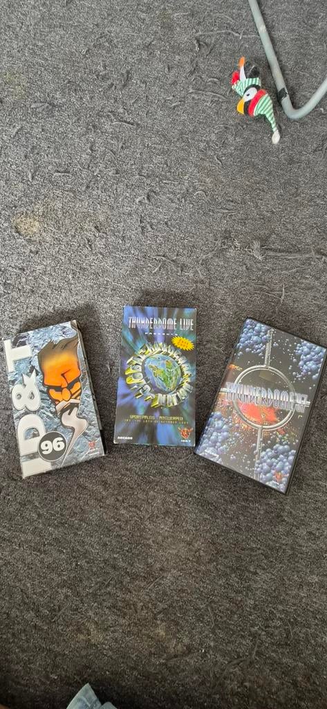 Thunderdome videobanden 3 stuks, Cd's en Dvd's, Alle leeftijden, Ophalen of Verzenden, Zo goed als nieuw