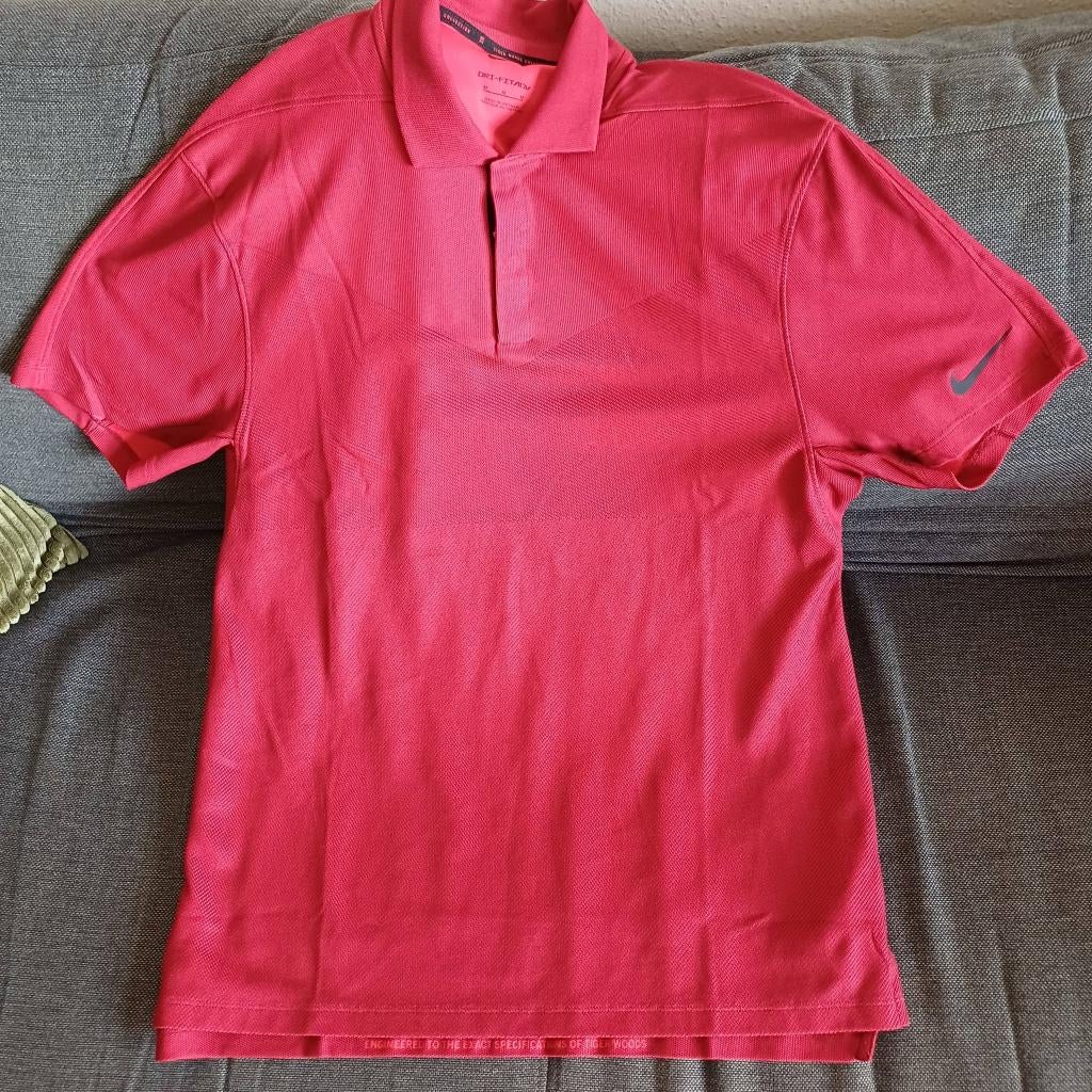 Nieuwe rode polo Tiger Woods dry fit van Nike maat M, Kleding | Heren, Polo's, Maat 48/50 (M), Nike, Nieuw, Ophalen of Verzenden