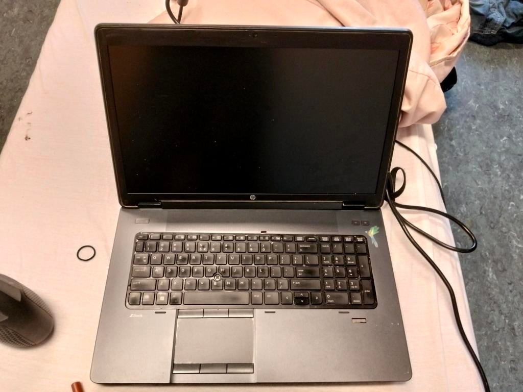 HP Zbook 17 2g , het is wel een opknappertje., 256 GB, 2 tot 3 Ghz, Qwerty, 8 GB