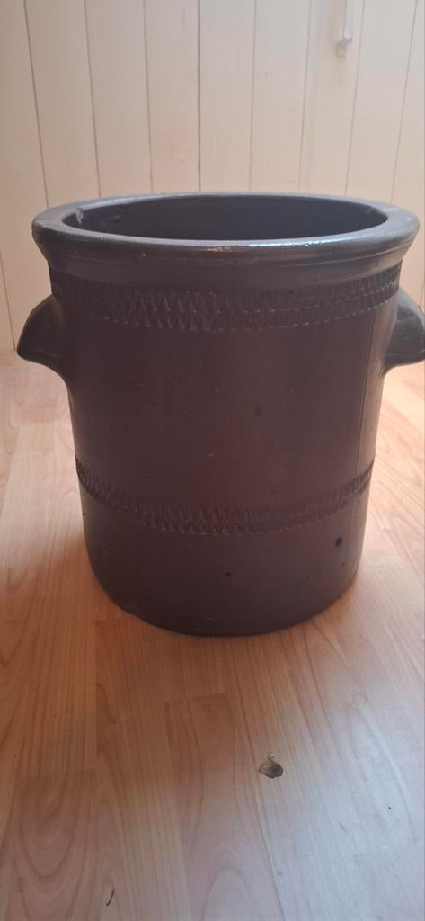 Decoratieve Oude Keulse Pot met afwateringsgaten, Ophalen