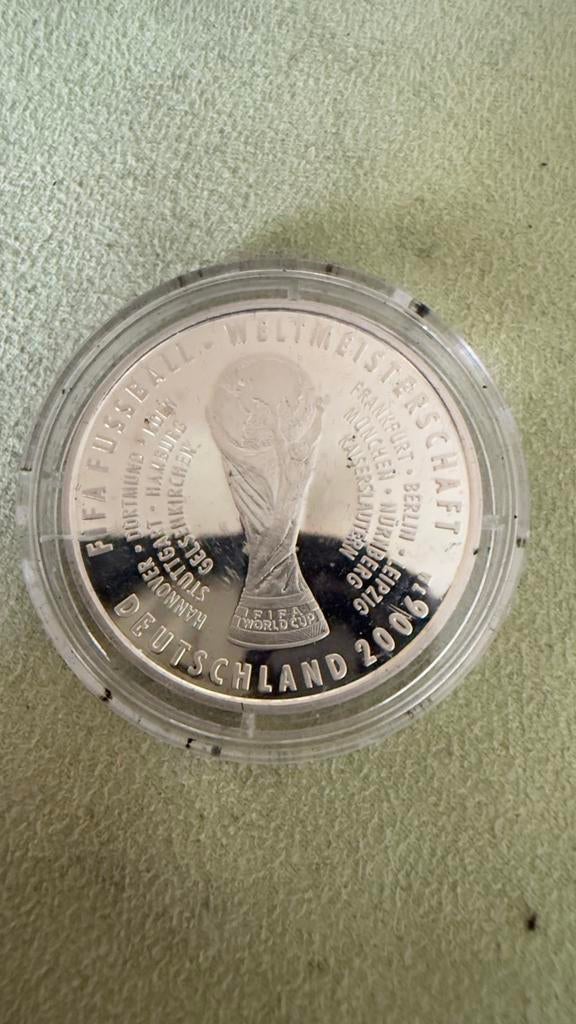 GERMANY 2006 FOOTBALL WORLD CUP 30mm SILVER PROOFLIKE MEDAL, Verzenden, Zilver