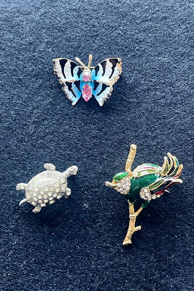 3 vintage broches, Sieraden, Tassen en Uiterlijk, Broches, Ophalen of Verzenden, Zo goed als nieuw, Overige kleuren, Overige materialen