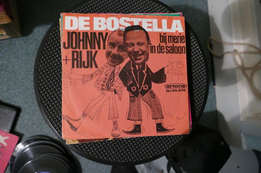 Johnny en Rijk – De Bostella, Cd's en Dvd's, Ophalen of Verzenden, Gebruikt, Nederlandstalig