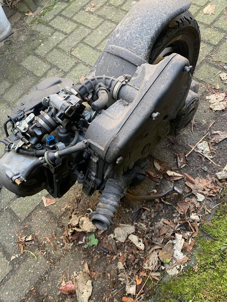 Vespa sprint euro 5 blok, Fietsen en Brommers, Brommeronderdelen | Scooters, Ophalen of Verzenden, Zo goed als nieuw, Blok, Vespa