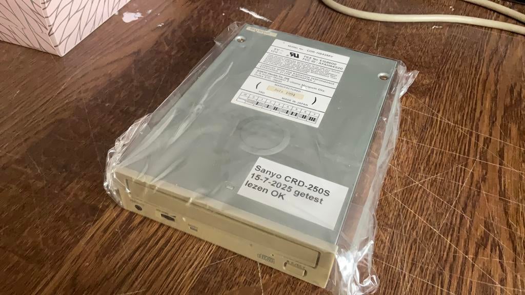 SCSi cd-speler Sanyo CRD-250S, Ophalen of Verzenden