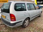 Renault Megane Break 1.8-16V 1e Eigenaar-NAP- Airco-Trekhaak, Auto's, Renault, Voorwielaandrijving, 1350 kg, Stof, Gebruikt