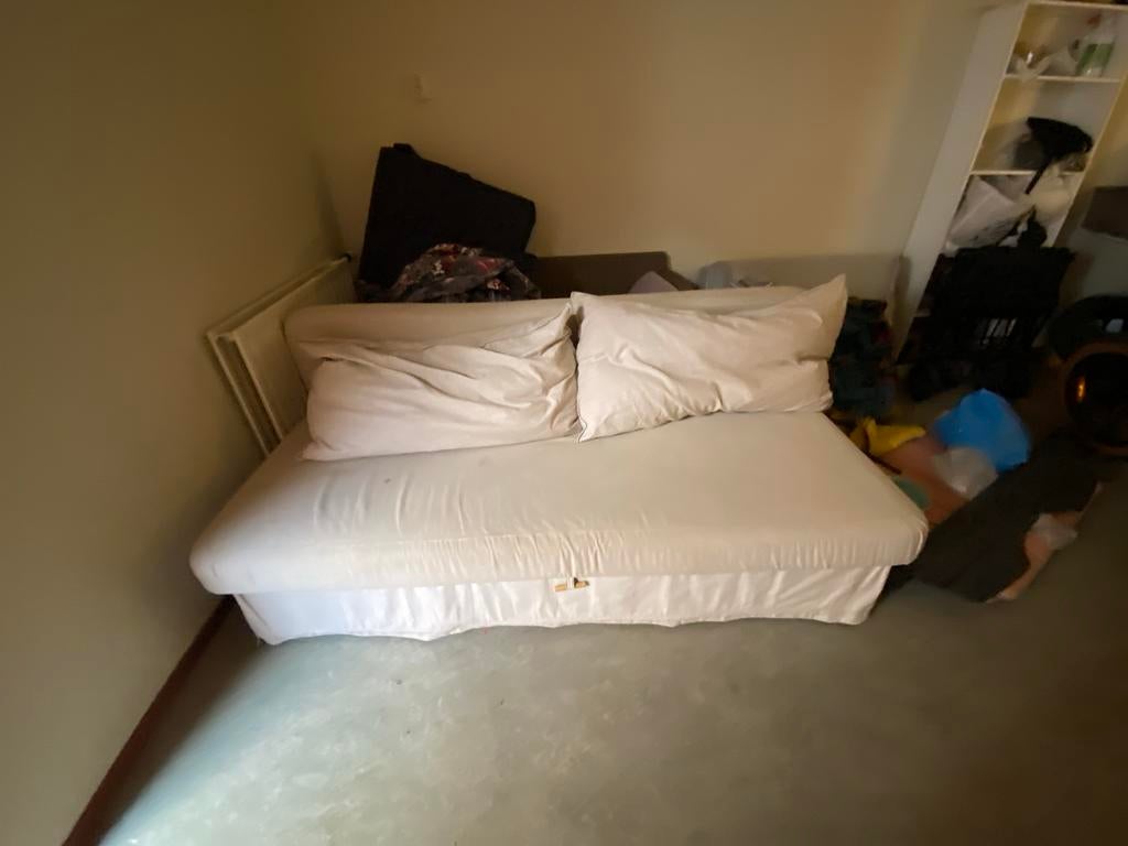 Ikea slaapbank met opbergruimte - Gebruikt, Huis en Inrichting, Slaapkamer | Slaapbanken, Ophalen, Gebruikt, Tweepersoons, Wit
