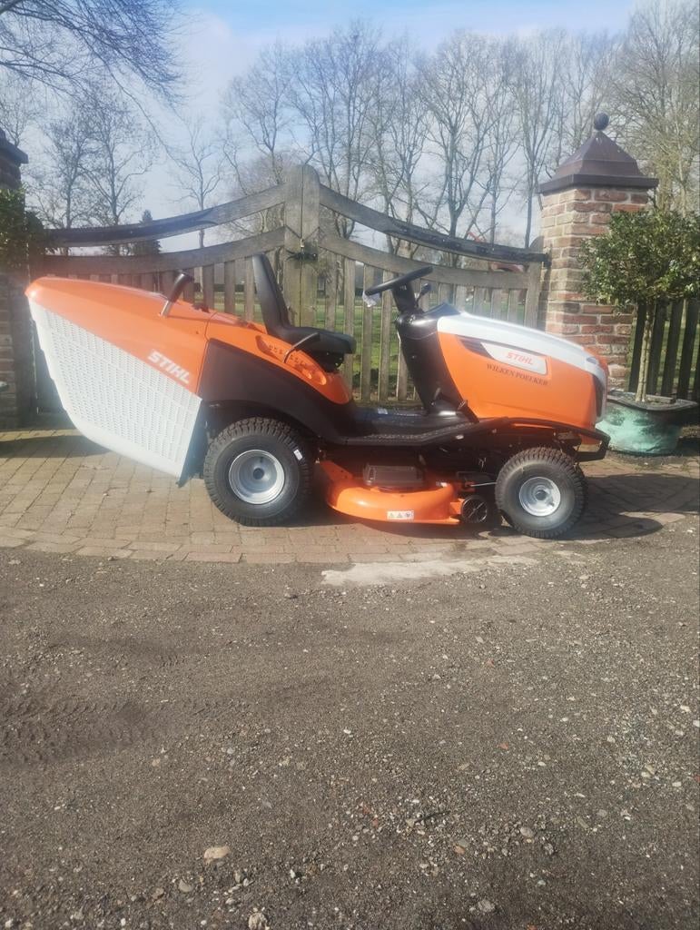 Nieuwe Stihl RT 5112 Z zitmaaier met opvangbak (marge), Ophalen, Stihl, Nieuw, Opvangbak