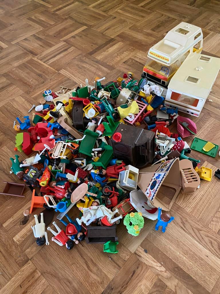 Grote partij Playmobil met campers en veel accessoires, Kinderen en Baby's, Speelgoed | Playmobil, Ophalen of Verzenden, Gebruikt