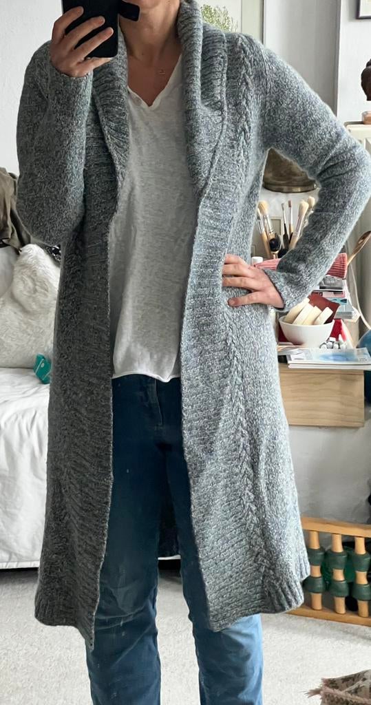 Lang wollen vest blauw/grijs/wit gemeleerd. Medium, Ophalen of Verzenden, Zo goed als nieuw, Maat 38/40 (M), Blauw