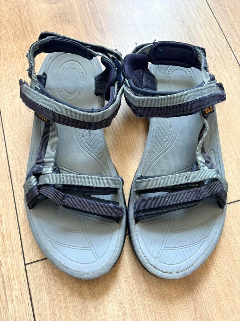 Teva slippers maat 40, Kleding | Dames, Schoenen, Slippers, Blauw, Ophalen of Verzenden, Zo goed als nieuw