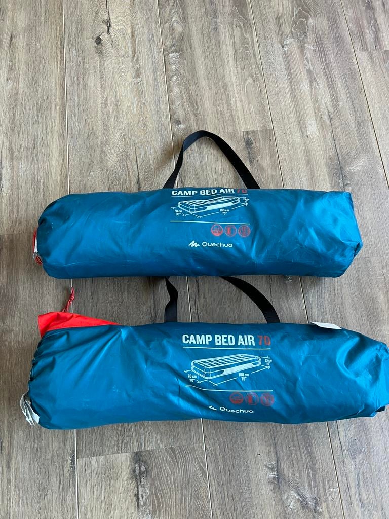 2x Opblaasbaar Veldbed/lattenbodem Decathlon, Caravans en Kamperen, Ophalen, Zo goed als nieuw, Tot en met 2