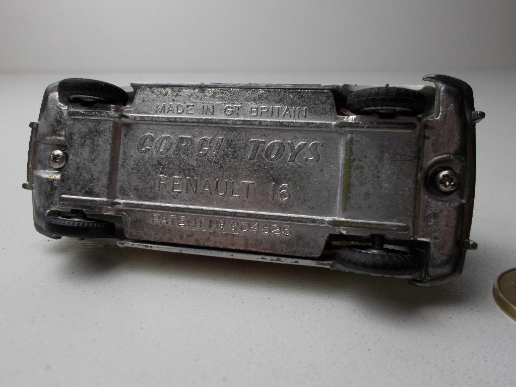 1981 Corgi GS 13 RENAULT 16 TOUR DE FRANCE (Incompleet) -E-., Hobby en Vrije tijd, Modelauto's | 1:43, Ophalen of Verzenden, Gebruikt