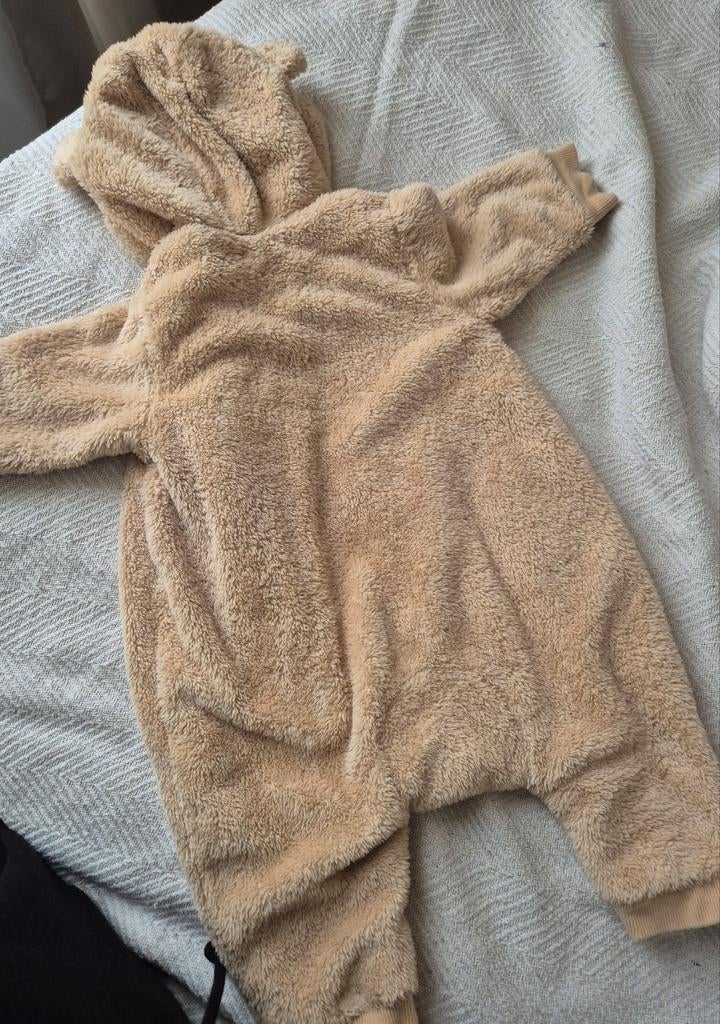 Uniqlo berenpakje 6-12 maanden, zo goed als nieuw, Ophalen of Verzenden, Zo goed als nieuw, Uniqlo, Jongetje of Meisje