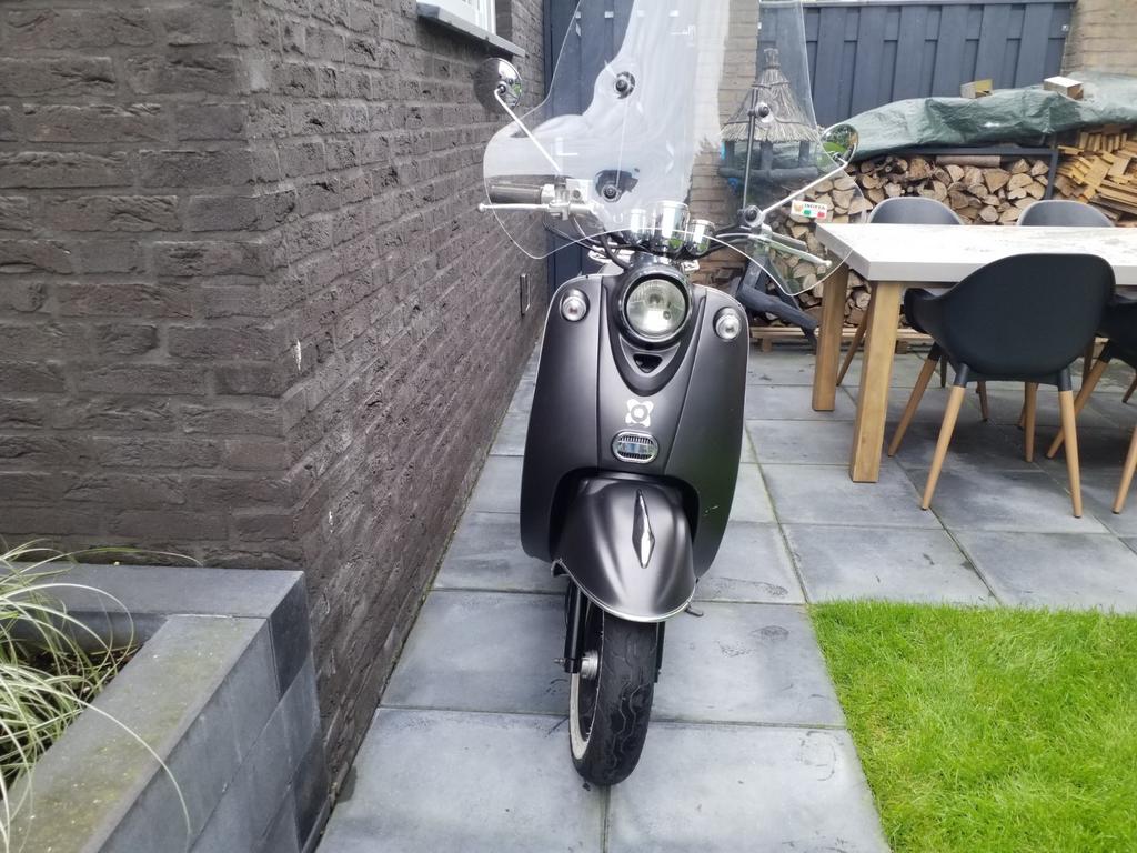 AGM New Flash snorscooter - Stijlvol en Betrouwbaar, Ophalen, Gebruikt, Benzine, Overige merken