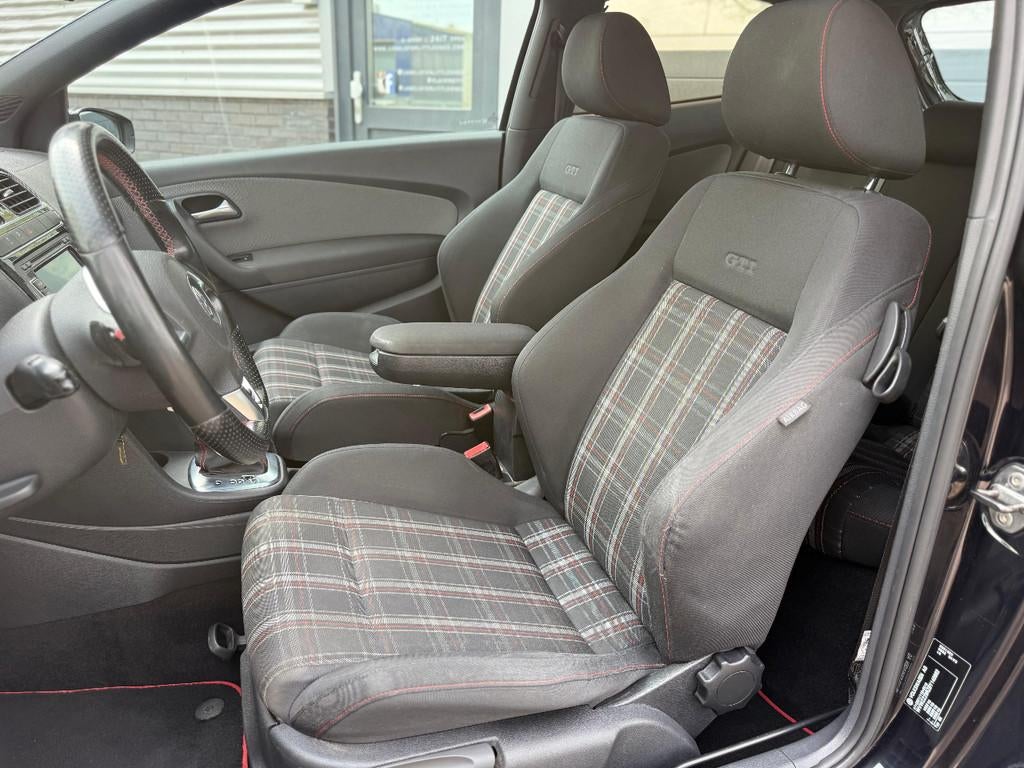 Volkswagen Polo 1.4 TSI GTI PANO XENON CRUISE NIEUWE MOTOR, Overige carrosserieën, 179 pk, Zwart, Origineel Nederlands