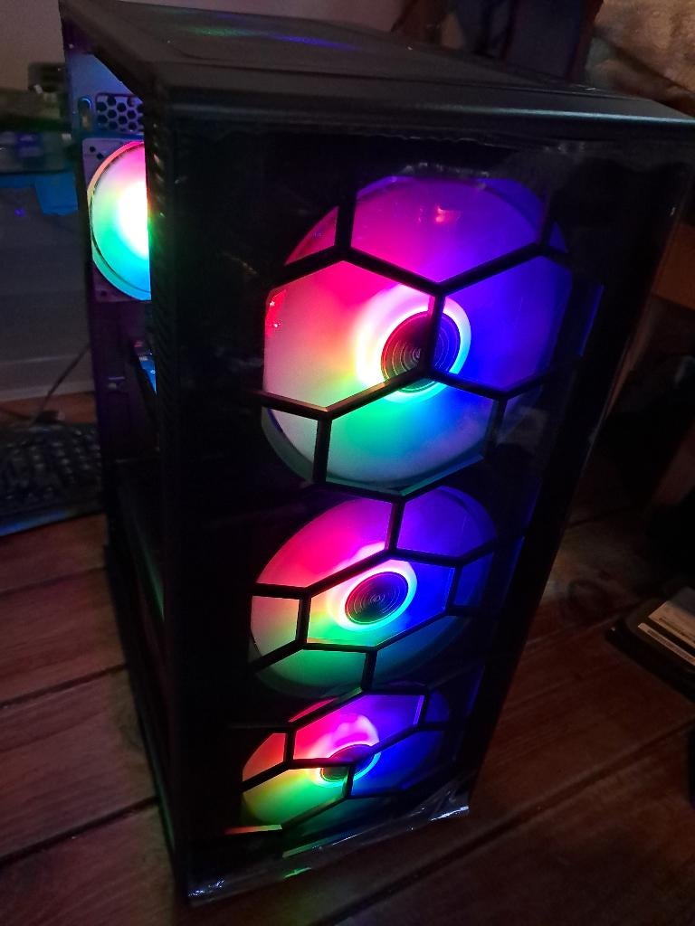 Gaming PC - Intel core i7 - GTX 1070 Strix - 16gb ddr4, Computers en Software, Desktop Pc's, Zo goed als nieuw, 3 tot 4 Ghz, HDD