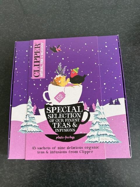 Clipper winter giftbox met 45 volle theezakjes, Hobby en Vrije tijd, Theezakjes, Theezakje(s), Vol, Ophalen of Verzenden