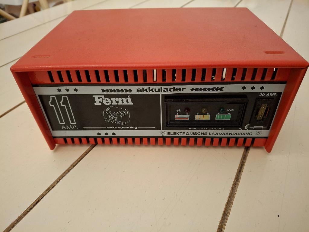 Accu lader, Ophalen of Verzenden, Nieuw