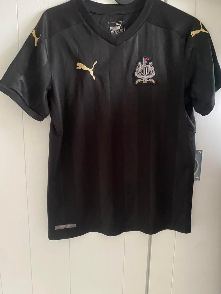 New castle, Maat XS of kleiner, Ophalen of Verzenden, Nieuw, Shirt