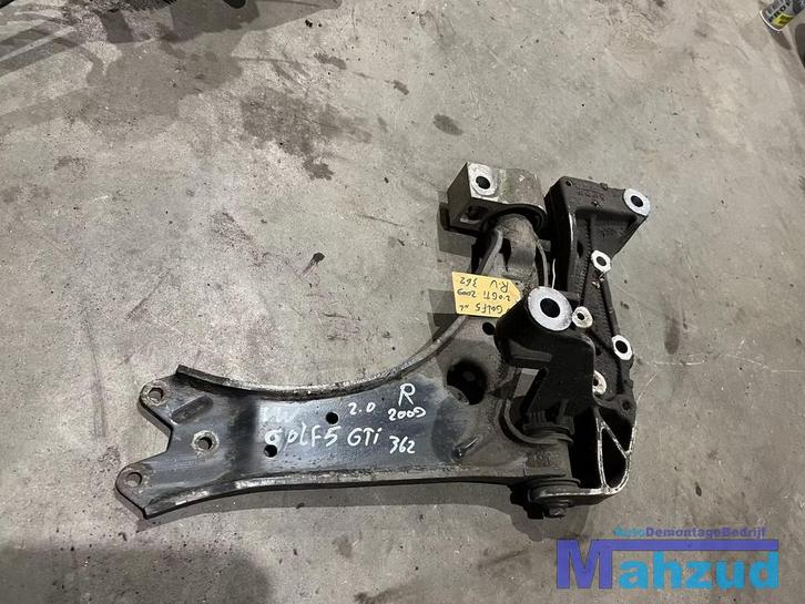 VW GOLF 5 Rechts draagarm + steun subframe deel 2003-2009, Auto-onderdelen, Ophanging en Onderstel, Volkswagen, Gebruikt, Ophalen of Verzenden