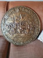 Antieke bronzen wandplaat - Slagscène, Antiek en Kunst, Ophalen of Verzenden
