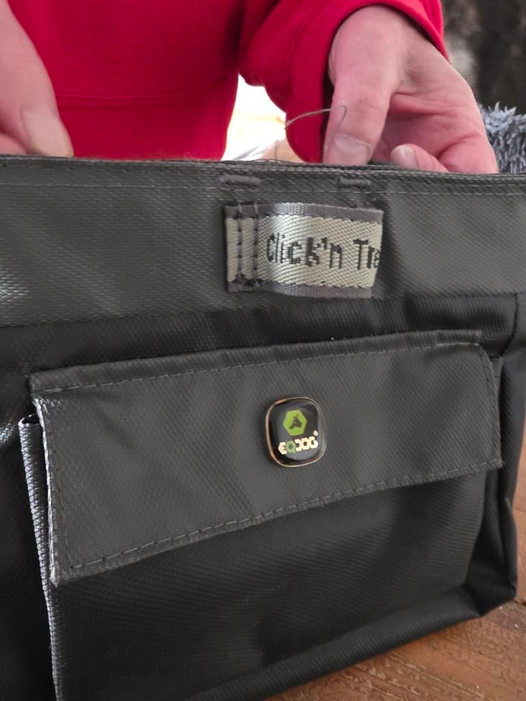 Click n treat trainingstasje voor hondenbeloningen., Dieren en Toebehoren, Ophalen, Zo goed als nieuw