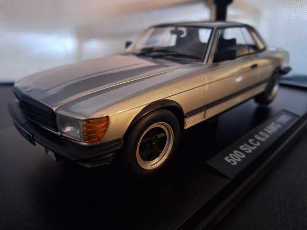 Mercedes Benz 500 SLC 6.0 AMG C107 1985 Schaal 1:18, Overige merken, Auto, K&K, Ophalen of Verzenden