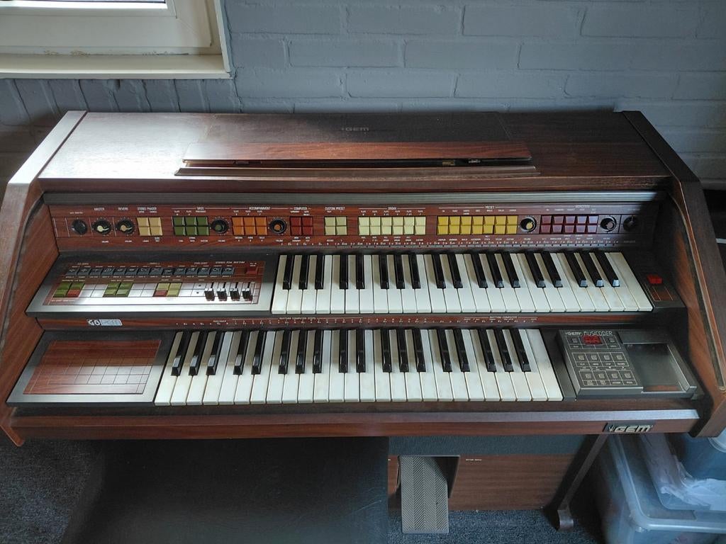 GEM orgel gratis op te halen, Muziek en Instrumenten, Orgels, Ophalen, Gebruikt, 2 klavieren, Orgel