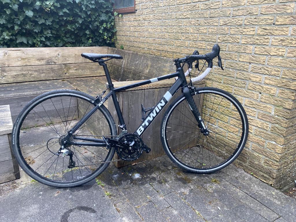 B’twin Triban 500 (2018) framemaat XS (45cm) wielmaat 28, Fietsen en Brommers, Fietsen | Racefietsen, 28 inch, Gebruikt, Aluminium