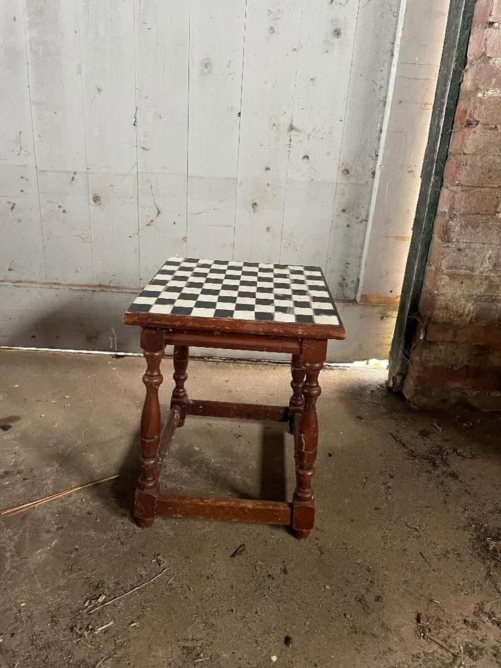 Klein bijzet tafeltje (zie beschrijving), Huis en Inrichting, Tafels | Bijzettafels, Zo goed als nieuw, Vierkant, 45 tot 60 cm