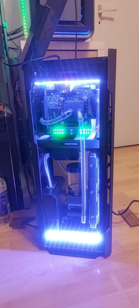 game pc I7 GTX1080 RGB waterkoeling, Ophalen, Zo goed als nieuw, SSD, Custom Build