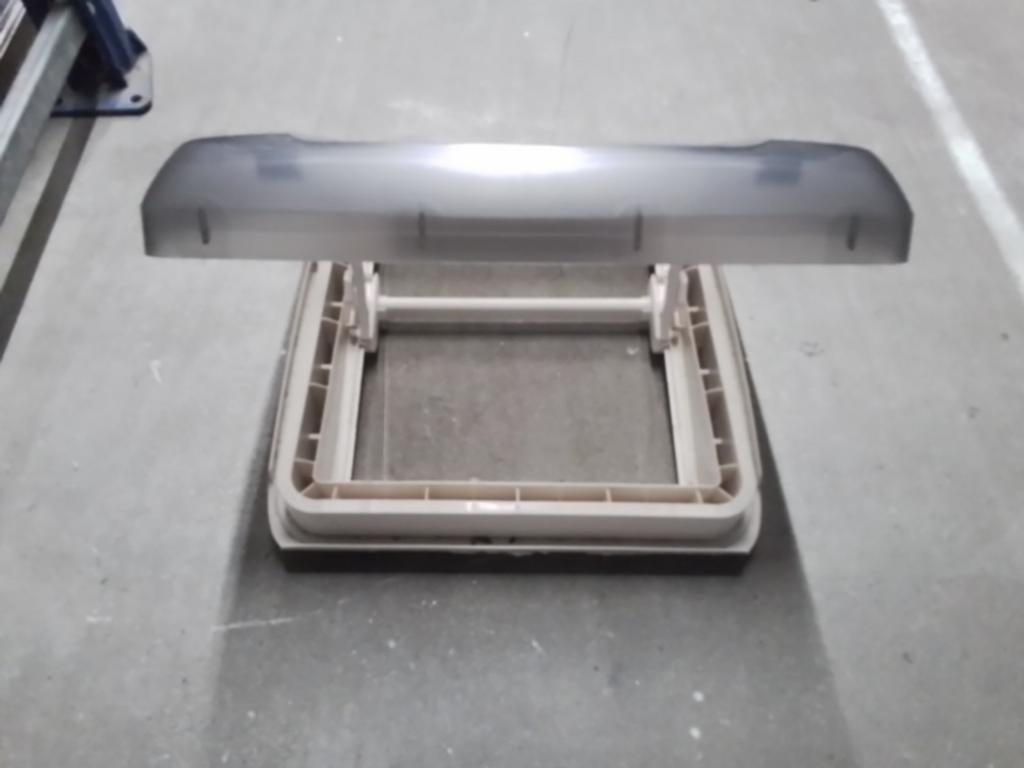 Dakluik caravan, Ophalen