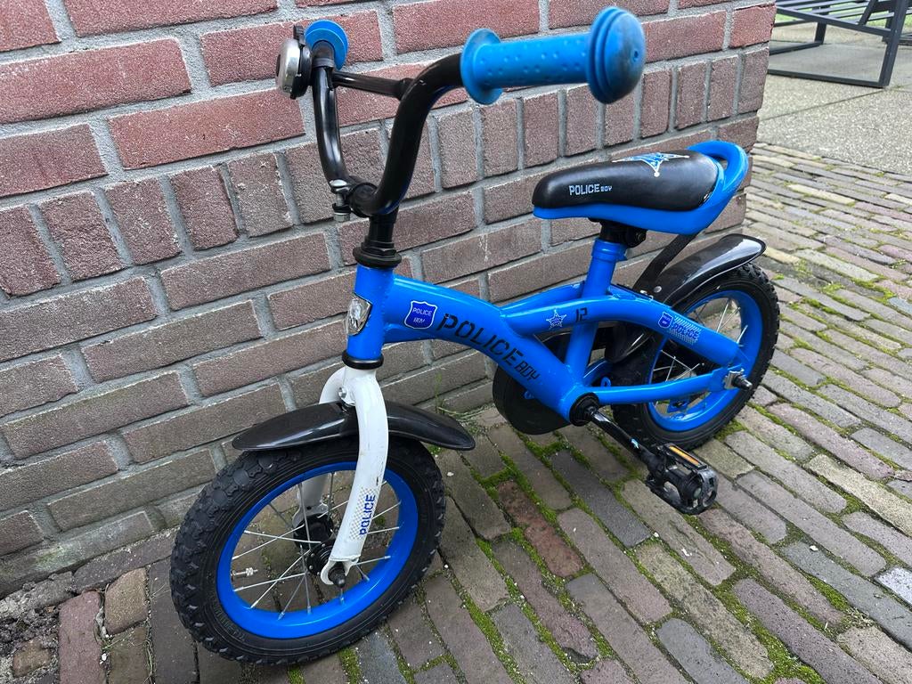 Politie fiets kind 12 inch met zijwieltjes, Fietsen en Brommers, Fietsen | Kinderfietsjes, Ophalen of Verzenden, Gebruikt, Minder dan 16 inch