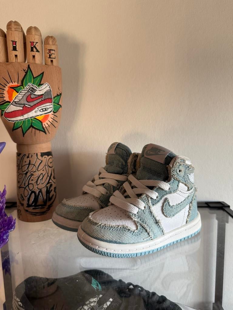 Nike Air Jordan 1 Denim - EU 21, Ophalen of Verzenden, Zo goed als nieuw, Jongetje of Meisje, Schoentjes