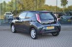 Toyota Aygo 1.0 VVT-i x-play | Camera | Cruise controle | Ai, Voorwielaandrijving, Zwart, 4 stoelen, Origineel Nederlands