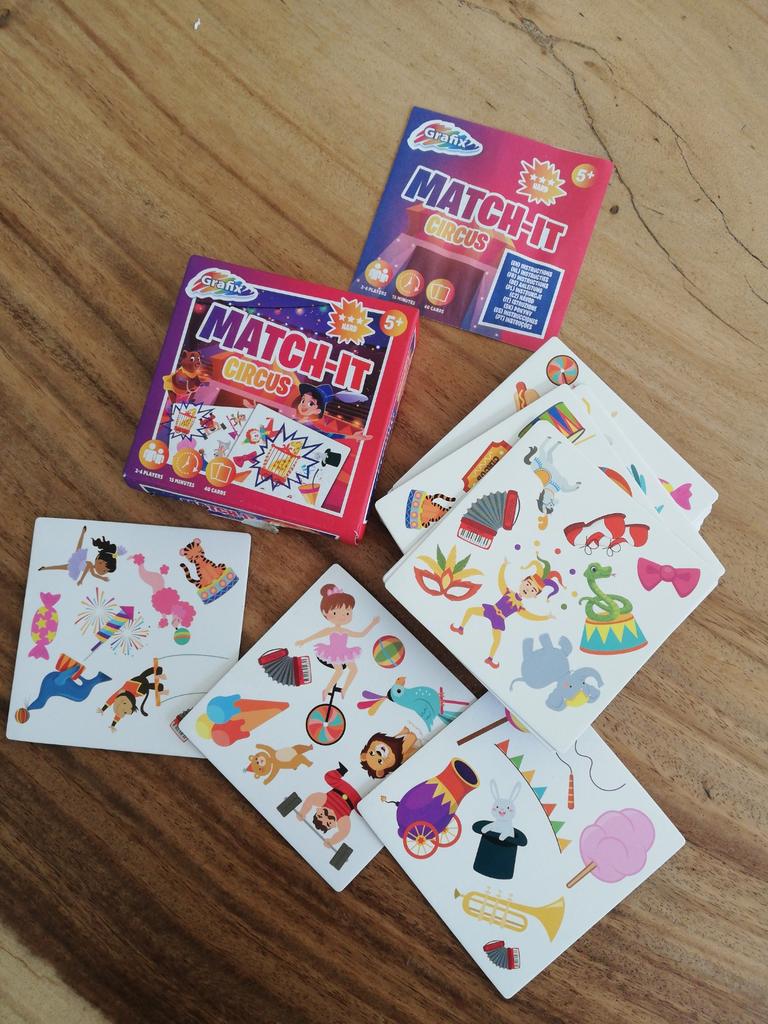 Match-it circus, kaartspel, Hobby en Vrije tijd, Vijf spelers of meer, Ophalen of Verzenden, Zo goed als nieuw