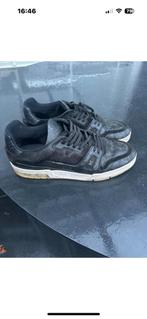 Louis Vuitton Sneakers Zwart - Maat 43.5, Ophalen of Verzenden, Gedragen, Zwart, Sneakers of Gympen