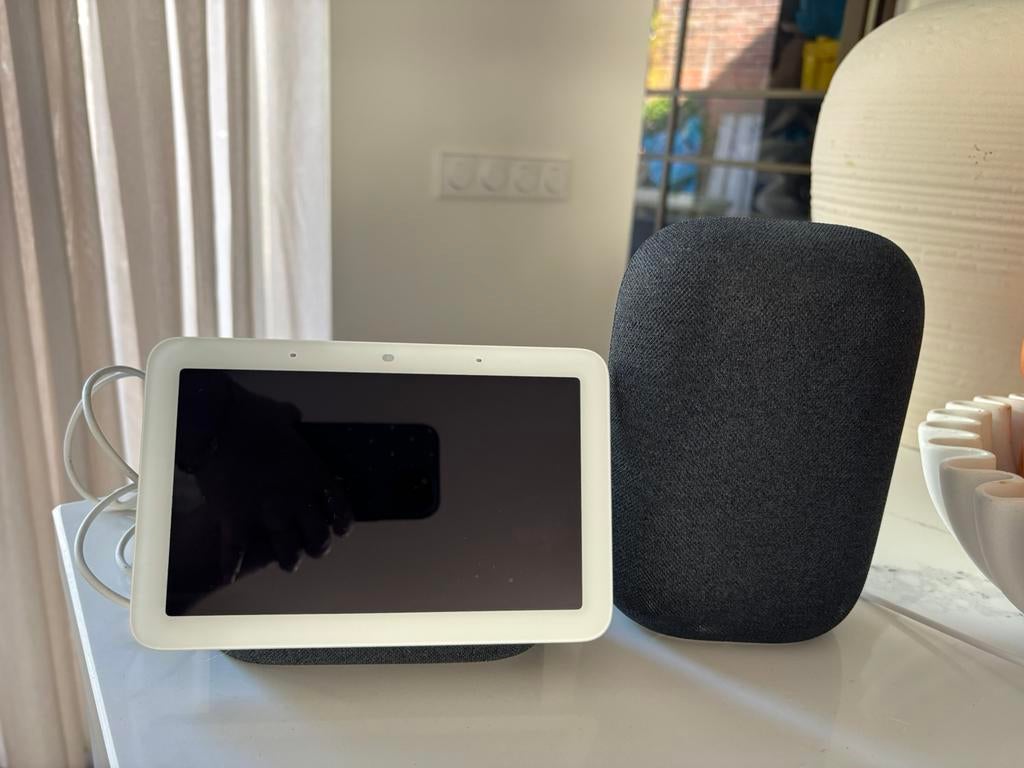 Google nest hub + Google nest audio, Overige typen, Zo goed als nieuw, Minder dan 60 watt, Ophalen