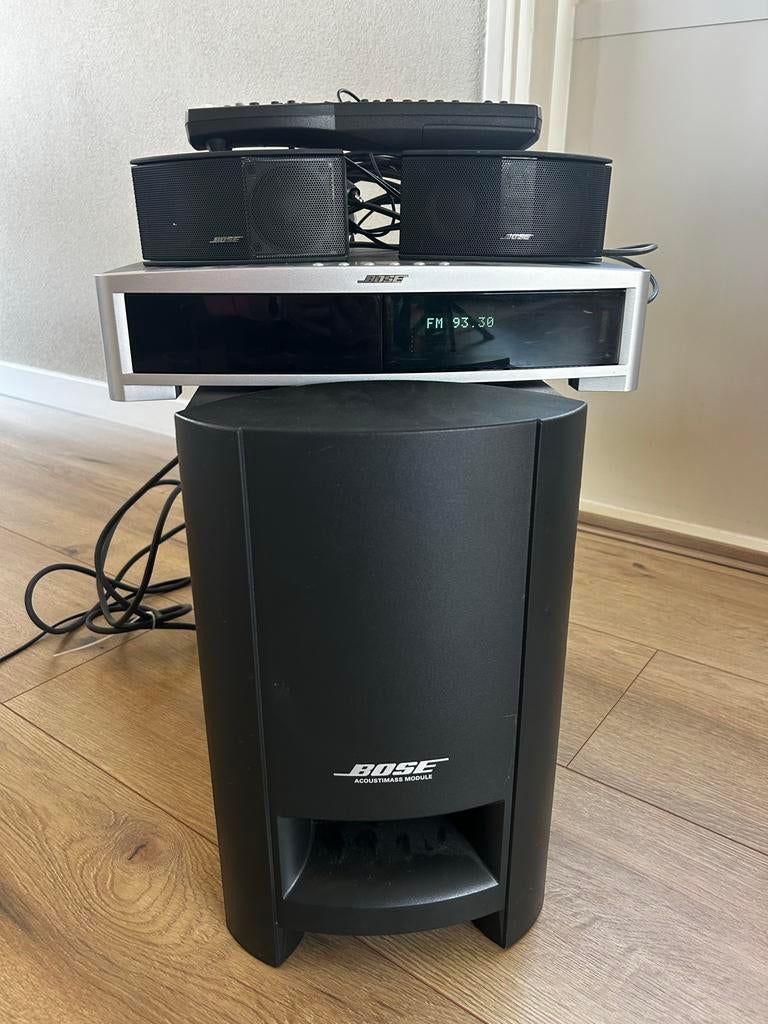 Bose Acoustimass Module met 2 satelliet speakers, Gebruikt, Tuner of Radio, Losse componenten, Ophalen