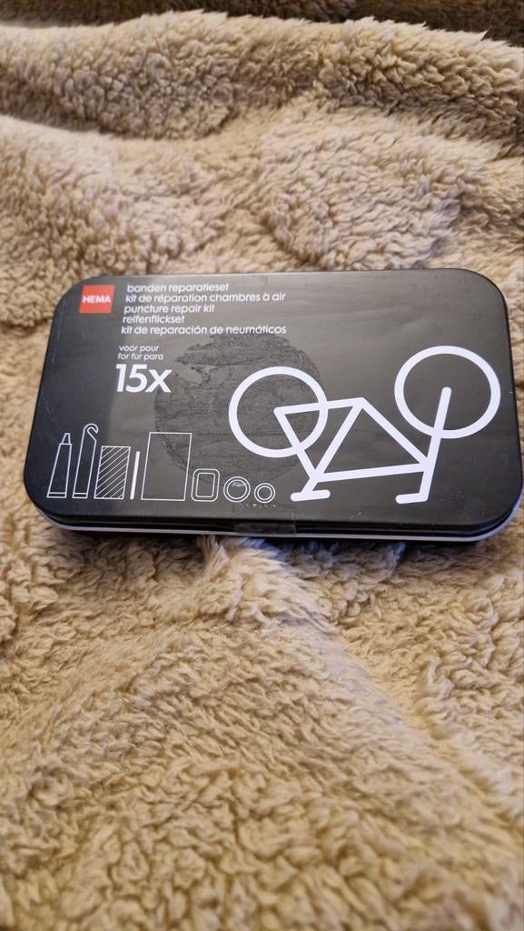Hema banden reparatieset - Nieuw, Fietsen en Brommers, Fietsaccessoires | Fietsgereedschap, Ophalen of Verzenden, Nieuw, Bandgereedschap