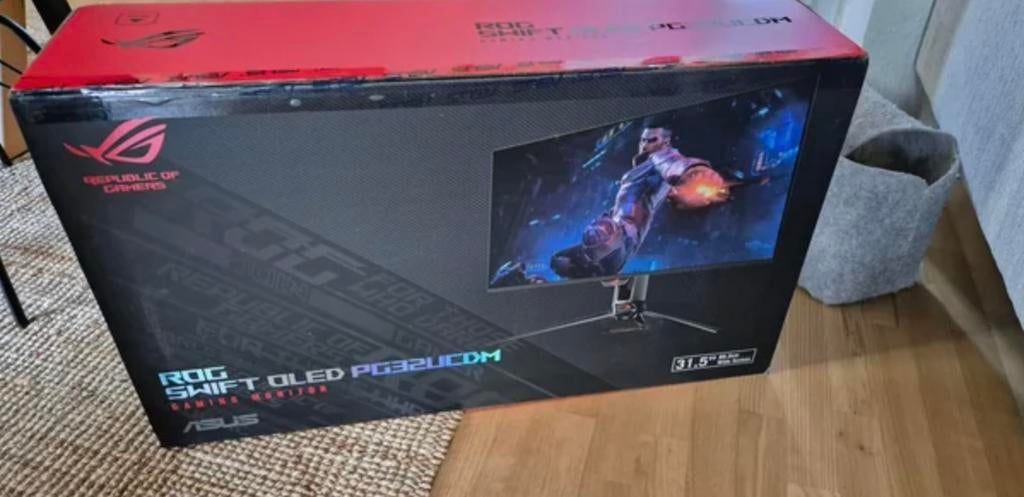 Asus ROG SWIFT PG32UCDMR (QD-OLED) - Zo goed als nieuw, Computers en Software, Monitoren, Overige typen, 31,5, 201 Hz of meer