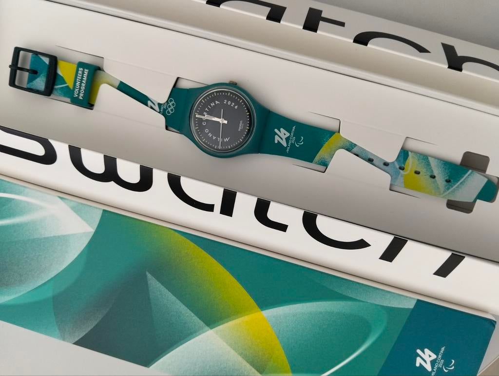 Swatch Milano Cortina 2026 horloge, Sieraden, Tassen en Uiterlijk, Ophalen, Nieuw, Jongen of Meisje